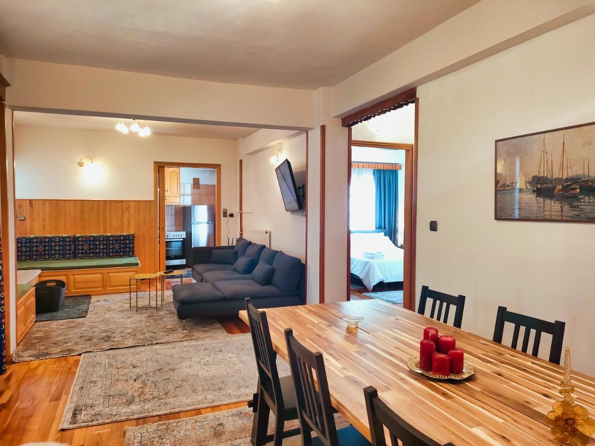 Majestic Vista Apartment
